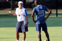 Jorge Luis Pinto analiza poner a Boniek García como titular, ha trabajado por aparte con él.