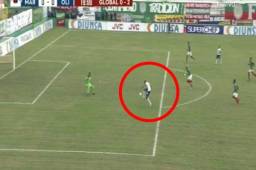 Eddie Hernández y su gran fallo ante Marathón en el Yankel Rosenthal.