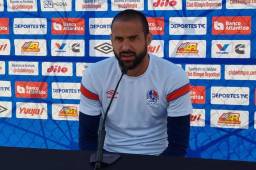 Edrick Menjívar dice que en Olimpia no está permitido caerse y saldrán por los tres puntos ante Marathón. Foto Diez: Victor Bustillo.