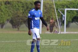 Palacios realiza trabajos por separado para poder recuperarse de su lesión.