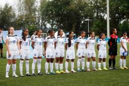 El fútbol femenino en Honduras todavía no es profesional y las selecciones han sido con recogidas de muchachas que juegan el fútbol de forma burocrática.