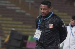 Nolberto Solano sabe que el empate ahora lo hace depender de otras selecciones.
