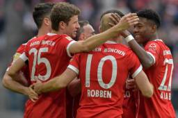 Bayern Munich se dio un festín esta mañana ante el Hamburgo. FOTOS: AFP