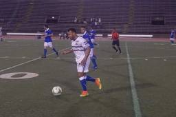 Emil Martínez estuvo presente en este juego por Santiago Vergara. Foto cortesía @HenryUrquia