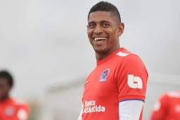 El delantero Carlo Costly sería el delantero estelar en la titularidad del Olimpia ante Motagua.