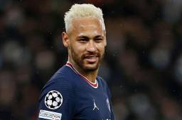 El PSG puso en la lista de jugadores transferibles a Neymar y ahora el Chelsea ha mostrado interés.