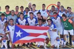 Amado Guevara junto a sus jugadores y cuerpo técnico tras finalizar su participación en el Premundial Sub-20 de Concacaf. Foto cortesía