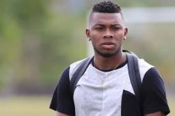 Elmer Güity seguirá seis meses más en el Juticalpa FC que dirige Mauro Reyes.