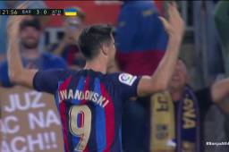 ¡De clase mundial! Lewandowski controló con una gran media vuelta y anotó el tercero para el Barcelona ante el Athletic Club de Bilbao