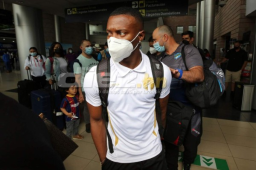 Júnior Lacayo forma parte de la delegación de jugadores del Comunicaciones que llegó a Honduras para enfrentar al Motagua. (Foto: David Romero)