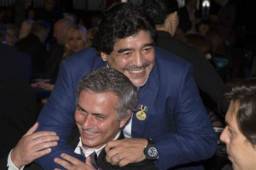 Una amistad muy sincera había entre Maradona y Mourinho, tanto que siempre recibía llamadas el luso.