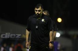 'Tato' García espera levantar al Real España ante el Olimpia.