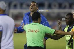 Diego Vázquez mencionó que todavía no hay bajas ni altas confirmadas por él.