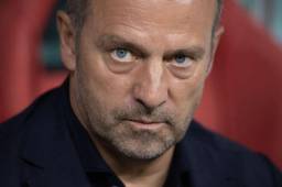 Barcelona está contento con Hansi Flick.