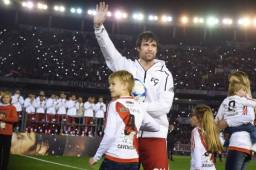 Fernando Cavenaghi se despidió de la afición del River Plate.