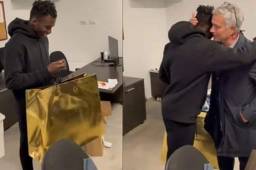 El entrenador portugués premió a un canterano por marcar el doblete que le dio el triunfo ante el Genoa.