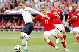 El delantero Antoine Griezmann es el hombre más peligroso que ha tenido Francia en el partido. Foto AFP
