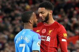 Sterling y Gómez llevaron su riña a la Selección de Inglaterra.