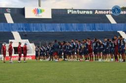 Plantilla del Motagua durante uno de sus entrenamientos en el Torneo Apertura 2021.