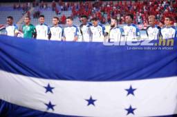 Honduras respira con triunfo ante Trinidad y Tobago.