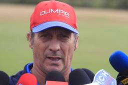 El entrenador del Olimpia, Pedro Troglio, habla de la final de la Copa Premier ante Real España y de su futuro en el Olimpia.