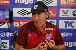 El técnico de los merengues finaliza su contrato en mayo y será en esa fecha que decidirá si continúa o no con los leones.