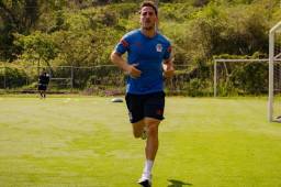 Ignacio Colombini se entrenó este viernes y espera llegar a tono para el torneo Apertura 2024 y Copa Centroamericana de Concacaf. Foto: @CDOlimpia