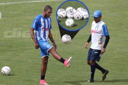 Jorge Luis Pinto cuida cada detalle previo al juego con Costa Rica. La Selección de Honduras ya entrena con el balón que se jugará el partido. Fotos Juan Salgado
