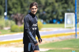 Paulo Dybala no fue de la partida en el compromiso ante Ecuador y ahora se queda fuera del viaje a La Paz, Bolivia.