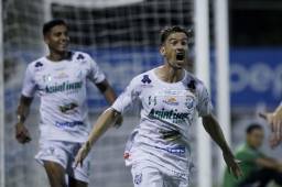 ¡El Tiburón sigue vivo! Platense, con gol agónico de Klusener, vence a la Real Sociedad y sueña con la permanencia