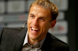 Neville jugó para los 'Red Devils' por diez temporadas (1995-2005).