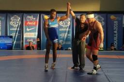 Gino Ávila consigue la medalla 6 por Honduras.