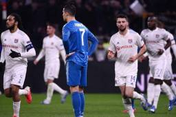 Cristiano Ronaldo y la Juventus jugaron ante el Lyon en Francia y miles de hinchas italianos hicieron el viaje.