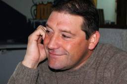 El exjugador uruguayo cuenta como derrochó su fortuna de 14 millones de dólares y ahora vive de lo que consigue con sus amigos. Foto cortesía Ovación de Uruguay