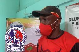 Denilson Costa durante la conferencia de prensa de este viernes en la previa del encuentro ante Olimpia.