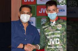 El volante argentino Juan Vieyra arribó al país y ya luce los colores del Marathón. El lunes se integrará a los entrenos.