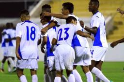 La Selección de Honduras logró rescatar un partido que perdía 2-0 frente a Costa Rica y terminó ganando en juego disputado en Comayagua. Foto Ronal Aceituno