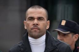 Dani Alves continuará en libertad; Audiencia de Barcelona RECHAZA apelaciones de la víctima