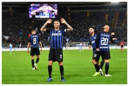 Con un doblete del delantero argentino Mauro Icardi contribuyó al triunfo del Inter de Milán en Roma ante el Lazio (3-0), que aupó al conjunto 'nerazzurro'.