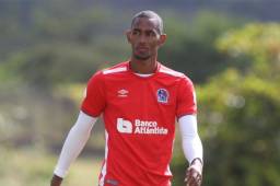 Jerry Bengtson suma tres goles con el Olimpia en el Apertura de Liga Nacional.