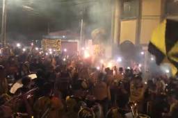 Tremenda fiesta: aficionados del Real España toman el estadio Morazán para festejar el 93 aniversario