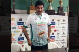 Carlos Martínez presentando por Platense y ya dirigió su primer entreno pensando en Real España. Foto DIEZ