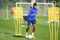 El delantero hondureño, Antony 'Choco' Lozano, durante el entrenamiento con el Cádiz este martes tras superar el coronavirus. Foto cortesía Cádiz