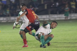 El Yoro FC sorprendió y se apoderó del liderato del grupo al desplazar al Social Sol de Olanchito.