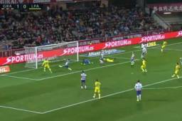 Jesé Rodríguez pudo debutar con gol pero falló ante el Granada.