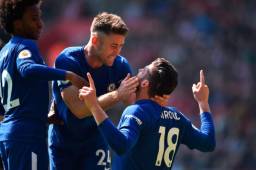 El delantero Olivier Giroud por fin ve la luz con la camiseta del Chelsea.