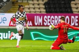 El delantero Alberth Elis es titular con el Boavista que hoy se enfrenta al Vitoria Guimaraes por la Liga NOS de Portugal.