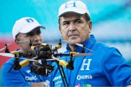 Jorge Luis Pinto no cree en la respuesta que el Parque Olímpico ha dado sobre el dron que sobrevoló el ANZ Stadium.