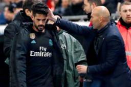 Isco no compartió la decisión de Zidane de salir del campo ayer en Cornellà-El Prat.
