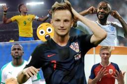 Estas figuras decidieron probar suerte en otras selecciones en lugar de representar a su propio país. Algunos tuvieron la fortuna de ser Campeones del Mundo jugando para el representativo de otra nación.